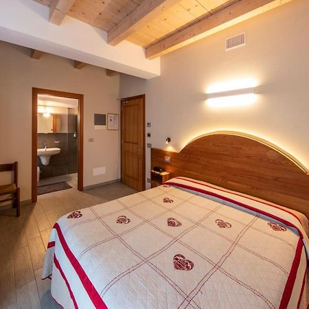 Albergo Edelweiss - Larespa Crodo Eksteriør bilde